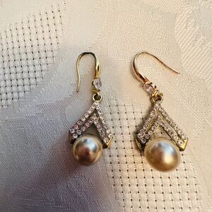 Elegant Gold and Silver Pearl Drop Earrings